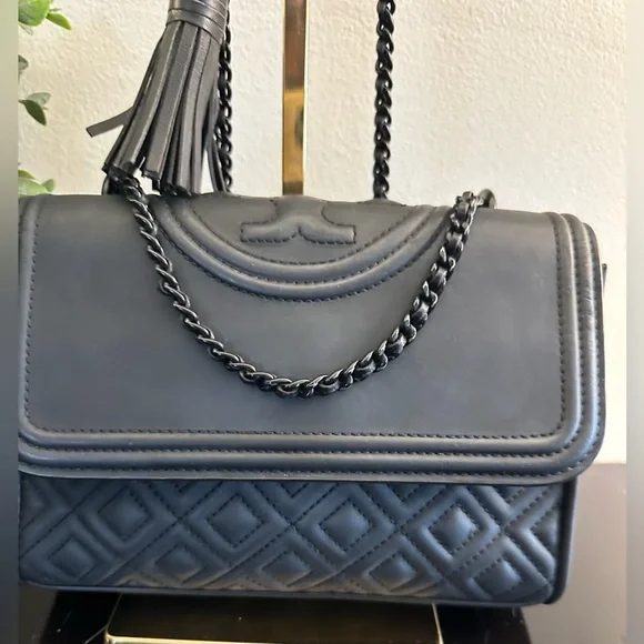 Tory Burch Fleming Matte Convertible Shoulder Bag - Picture 4 of 13